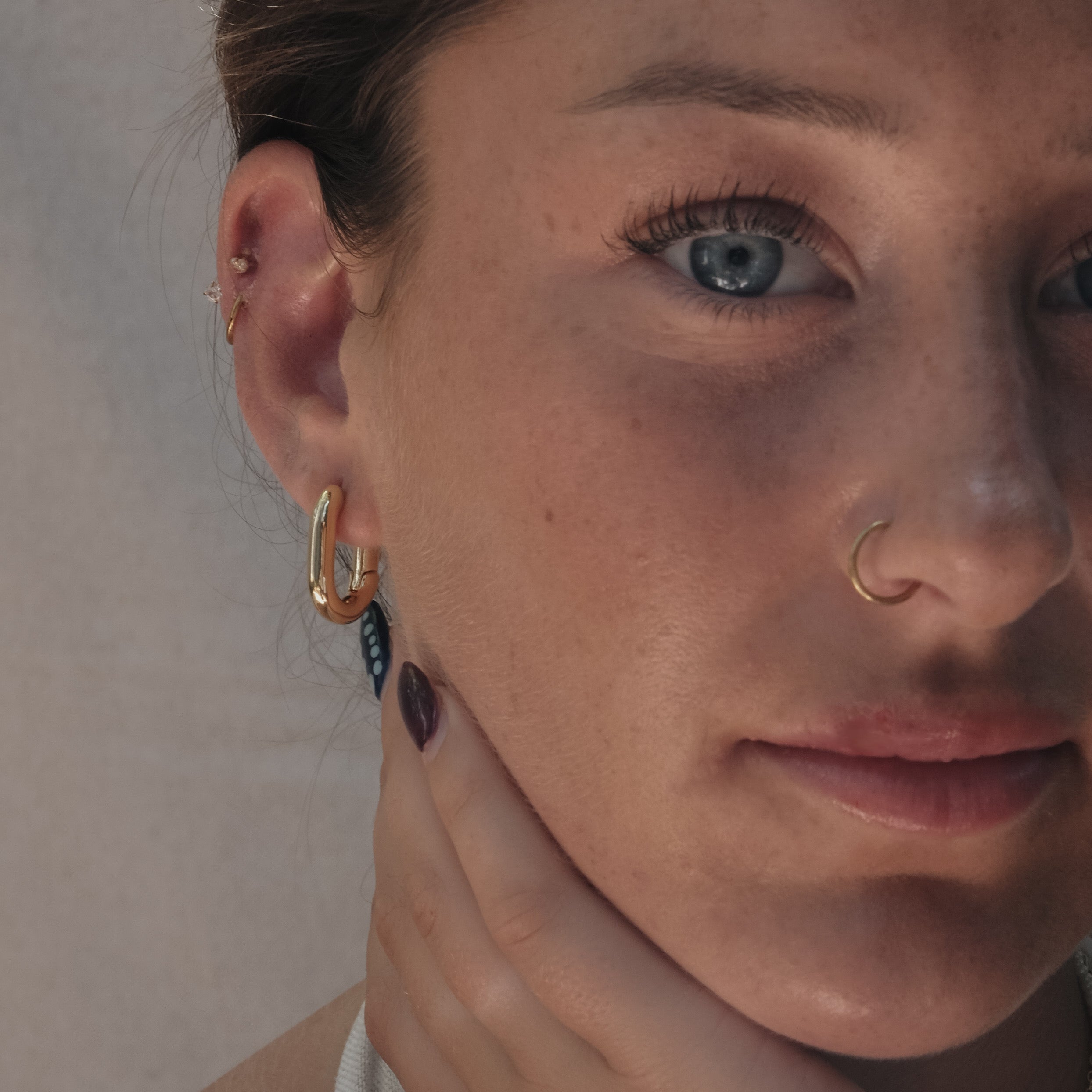 OVAL SHAPED HOOP EARRINGS GOLD | My Bohemian Store 