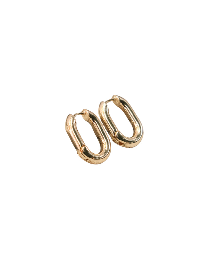 OVAL SHAPED HOOP EARRINGS GOLD