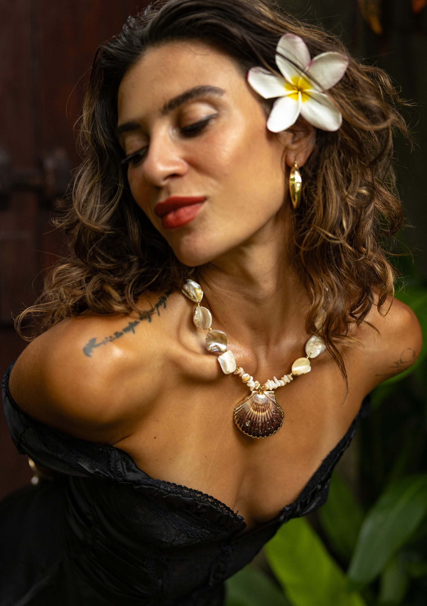 Sandy Brown Shell Necklace – 18K Gold Layering Piece | My Bohemian Store