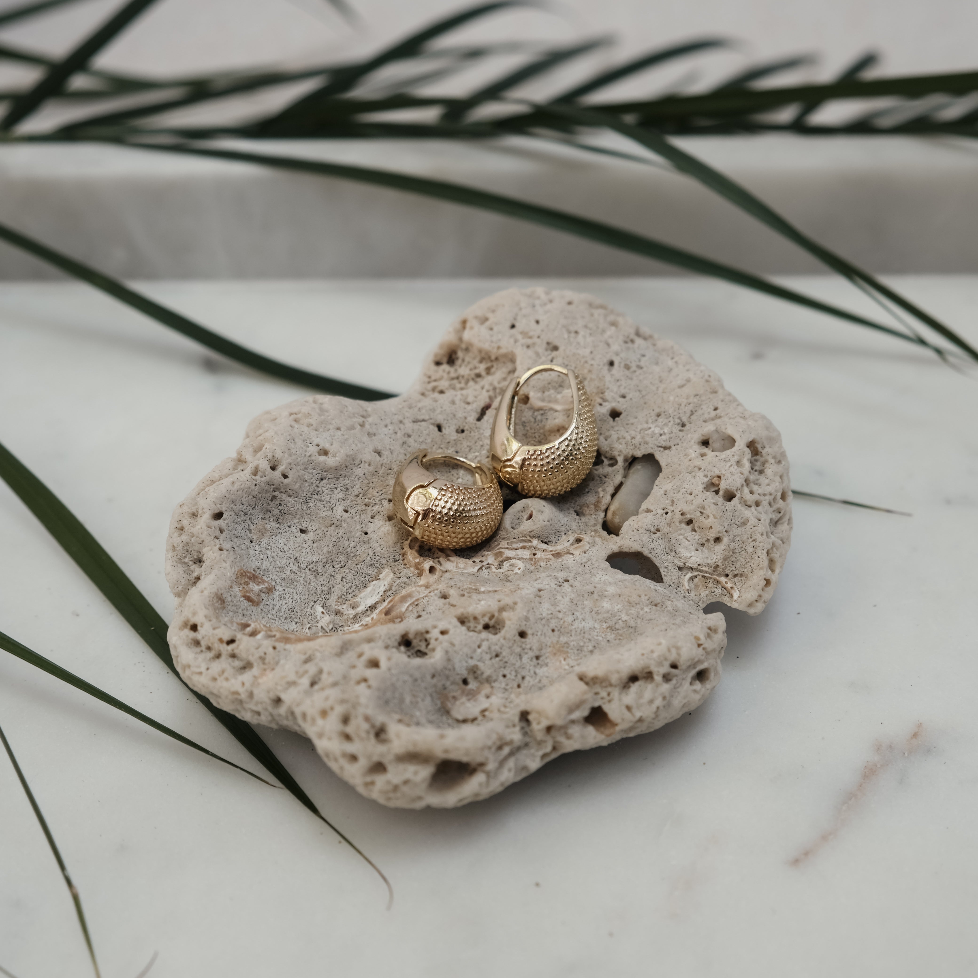 TEXTURED TEARDROP EARRINGS GOLD | My Bohemian Store