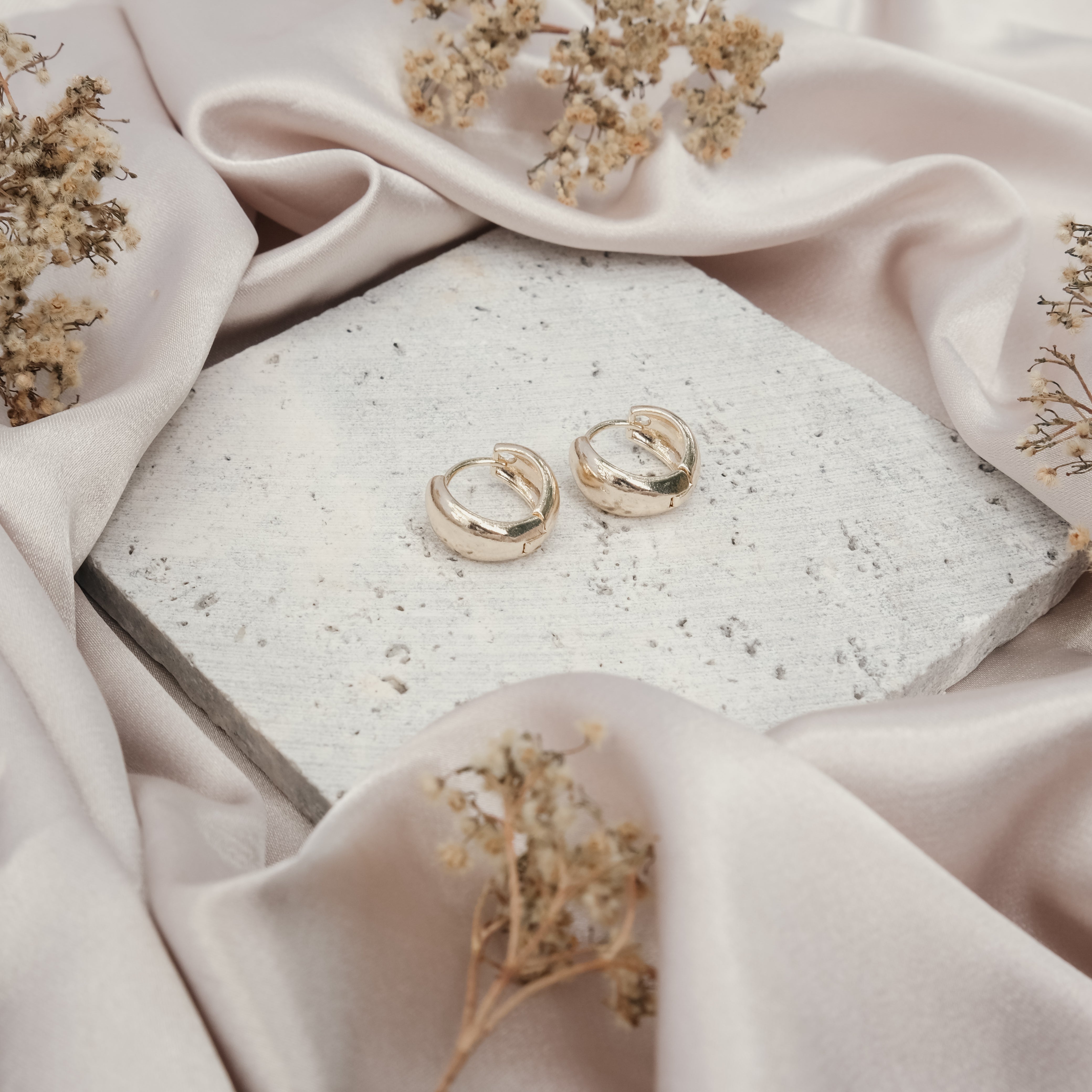 TRIPLE SMALL CHUNKY HOOPS GOLD | My Bohemian Store